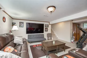8493 Webster Rd, Strongsville, OH 44136 - Photo 17