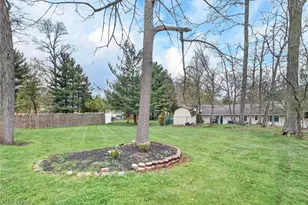 2300 Green Acres Dr, Parma, OH 44134 - Photo 41