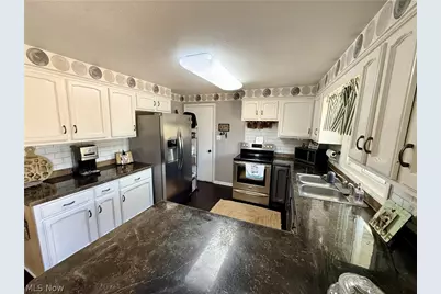 917 3rd Street NE, New Philadelphia, OH 44663 - Photo 5
