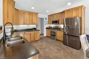269 Chart Rd, Cuyahoga Falls, OH 44223 - Photo 7