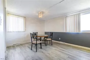 16100 Van Aken Blvd, Huber Heights, OH 44120 - Photo 7