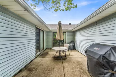 6151 Hickory Trail, North Ridgeville, OH 44039 - Photo 27