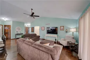 118 Sassafras Dr, Vermilion, OH 44089 - Photo 3