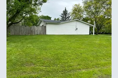 1882 Paul Drive, Brunswick, OH 44212 - Photo 7