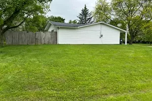 1882 Paul Dr, Brunswick, OH 44212 - Photo 7