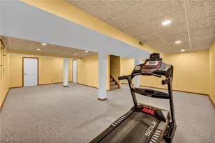 63 Sunset Cove Cir, Eastlake, OH 44095 - Photo 41
