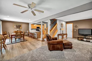 63 Sunset Cove Cir, Eastlake, OH 44095 - Photo 21