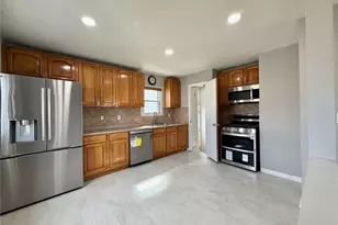 4515 Pershing Ave, Parma, OH 44134 - Photo 7