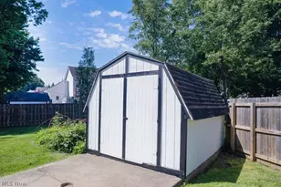 7580 Captains Ct, Mentor, OH 44060 - Photo 41