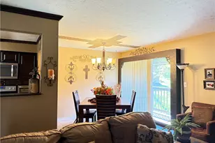 7607 Creekwood Dr, North Royalton, OH 44133 - Photo 11