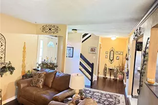 7607 Creekwood Dr, North Royalton, OH 44133 - Photo 7