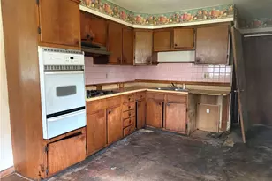 860 Mercer Ave, Akron, OH 44320 - Photo 7