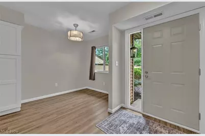 93 Silver Valley Boulevard, Munroe Falls, OH 44262 - Photo 5