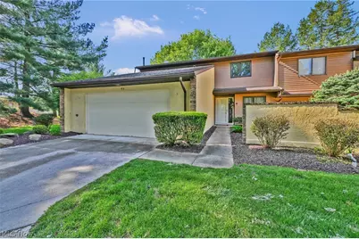 93 Silver Valley Boulevard, Munroe Falls, OH 44262 - Photo 1