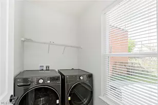 2240 E 97th St, Loveland, OH 44106 - Photo 15