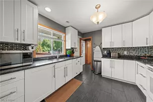 327 S Miller Rd, Akron, OH 44333 - Photo 25