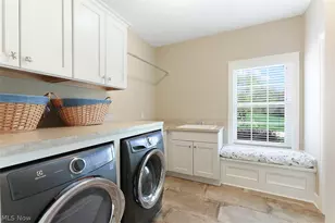 238 Westview Dr, Aurora, OH 44202 - Photo 25