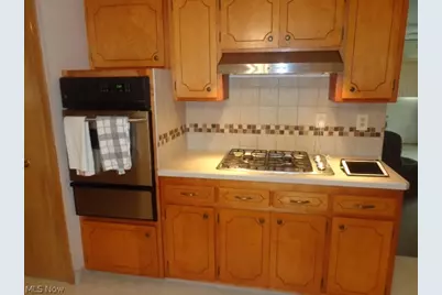 6195 Jamestown Drive, Parma, OH 44134 - Photo 11