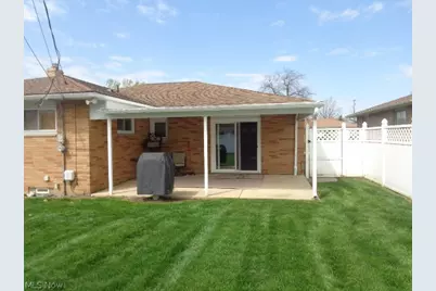 6195 Jamestown Drive, Parma, OH 44134 - Photo 5