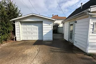 409 East St, Caldwell, OH 43724 - Photo 3