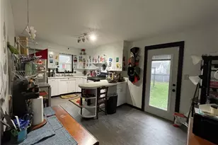 809 Lakeview Ave NW, Canton, OH 44708 - Photo 3