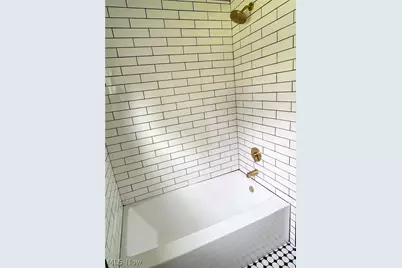 42009 Adelbert Street, Elyria, OH 44035 - Photo 13