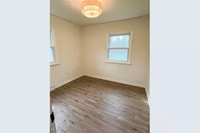 42009 Adelbert Street, Elyria, OH 44035 - Photo 11