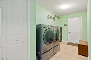 9961 Colmanara Dr, Aurora, OH 44202 - Photo 29