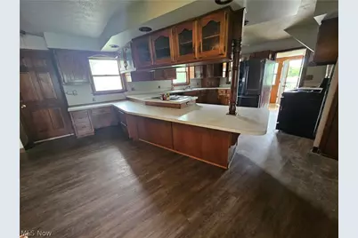 8212 White Road, Burbank, OH 44214 - Photo 5