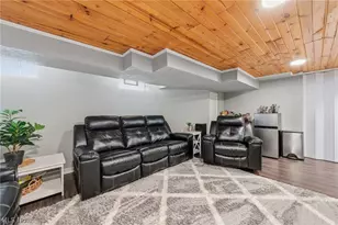 8303 Snow Rd, Parma, OH 44129 - Photo 25