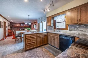 14272 E Hartford Dr, Strongsville, OH 44136 - Photo 11