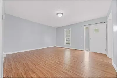 560 N Broadway Street, Medina, OH 44256 - Photo 9