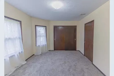 51883 Telegraph, Amherst, OH 44001 - Photo 9