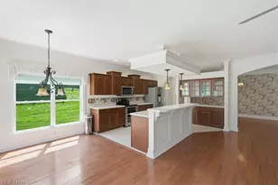 2345 Heron Crest Dr, Cuyahoga Falls, OH 44223 - Photo 9