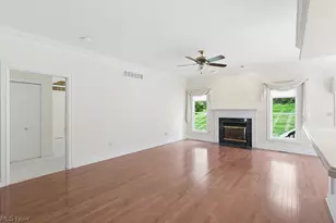 2345 Heron Crest Dr, Cuyahoga Falls, OH 44223 - Photo 7