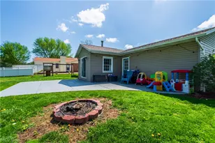 2375 Yorktown St NW, Uniontown, OH 44685 - Photo 21
