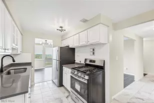 12900 Lake Ave, Oakwood, OH 44107 - Photo 15