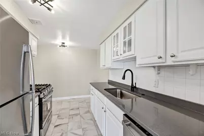 12900 Lake Avenue #1415, Oakwood, OH 44107 - Photo 13