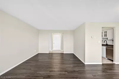 12900 Lake Avenue #1415, Oakwood, OH 44107 - Photo 11