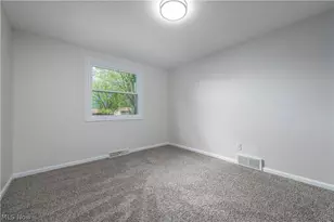 6974 Wil-Lou Ln, North Ridgeville, OH 44039 - Photo 21