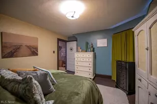 716 N Dawson St, Uhrichsville, OH 44683 - Photo 33