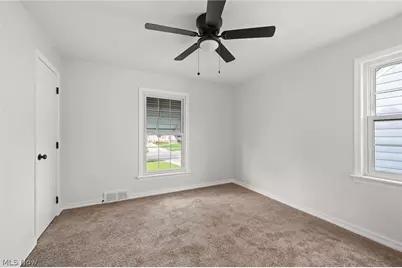 7511 Wooster Pky, Parma, OH 44129 - Photo 13