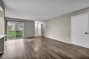 7972 Colonial Dr, Mentor, OH 44060 - Photo 9