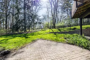 1180 Meadow Spur, Akron, OH 44333 - Photo 9