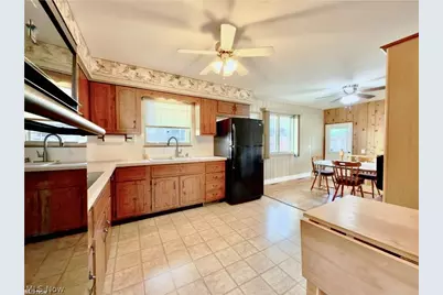 4402 Whited Drive, Vienna, WV 26105 - Photo 5