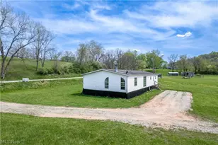 5762 Wadesville Rd, Belleville, WV 26133 - Photo 3