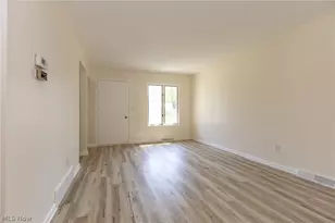 5258 Main Ave, North Ridgeville, OH 44039 - Photo 15