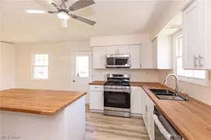 5258 Main Ave, North Ridgeville, OH 44039 - Photo 9