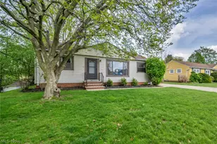 11908 Glamer Ave, Parma, OH 44130 - Photo 3
