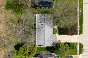 2357 Woodpark Rd, Akron, OH 44333 - Photo 9